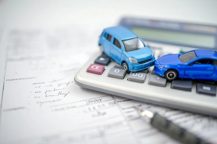 Navigating the Car Buying Process: A Consumer’s Roadmap hero image